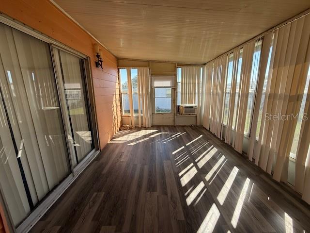 Image 8 of 29 For 14366 Starcross Street