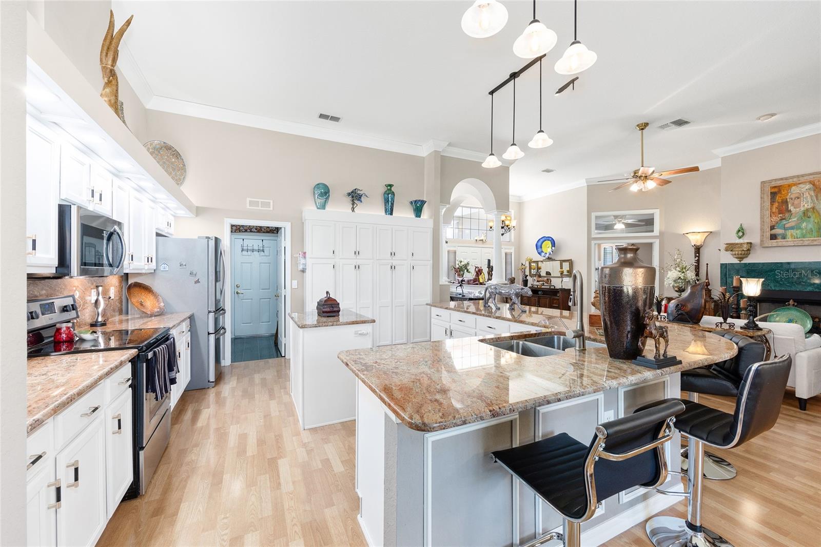 Image 16 of 51 For 11615 72nd Circle