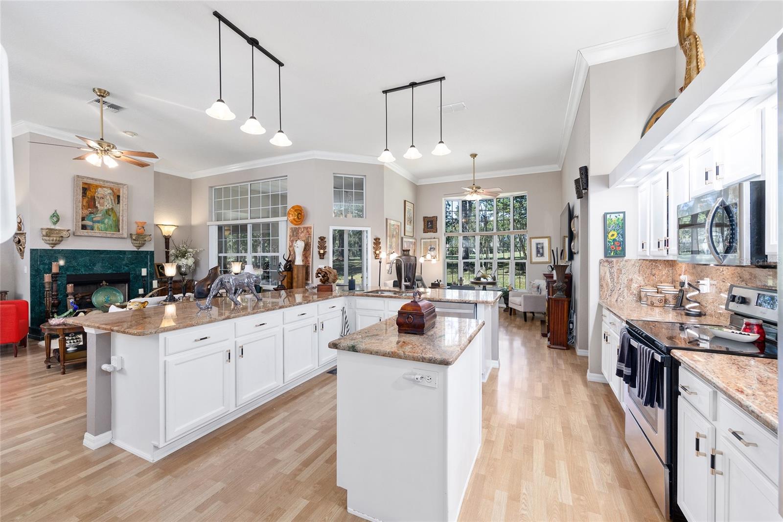 Image 17 of 51 For 11615 72nd Circle