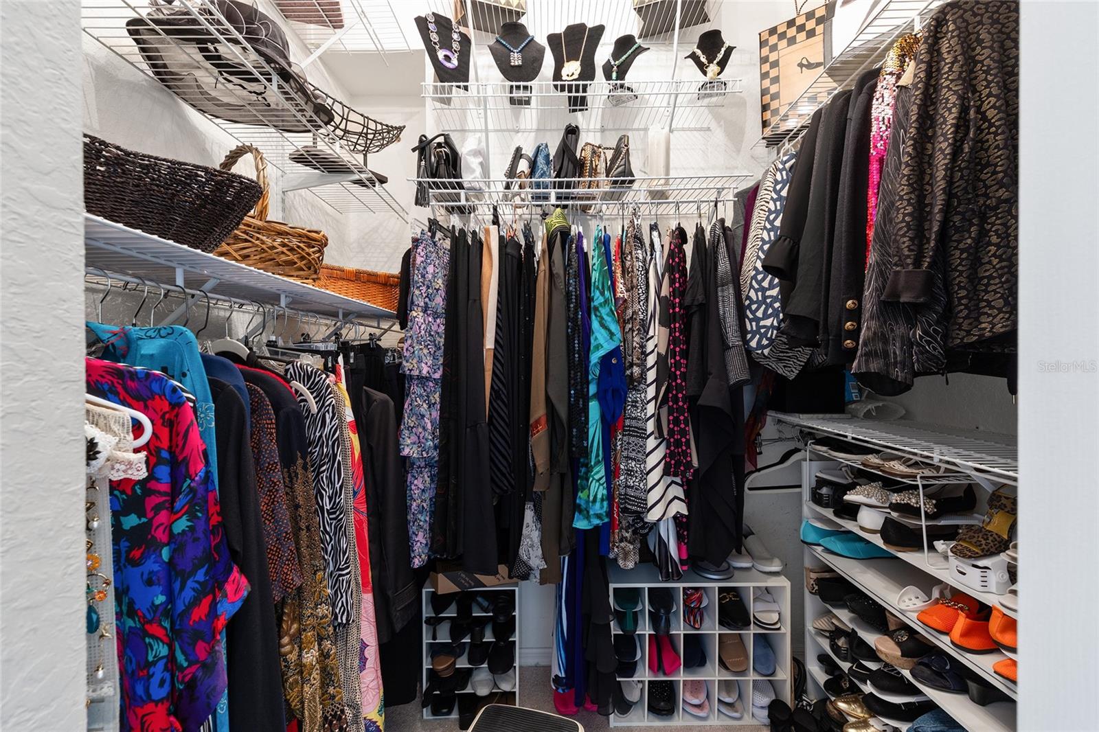 Image 32 of 51 For 11615 72nd Circle