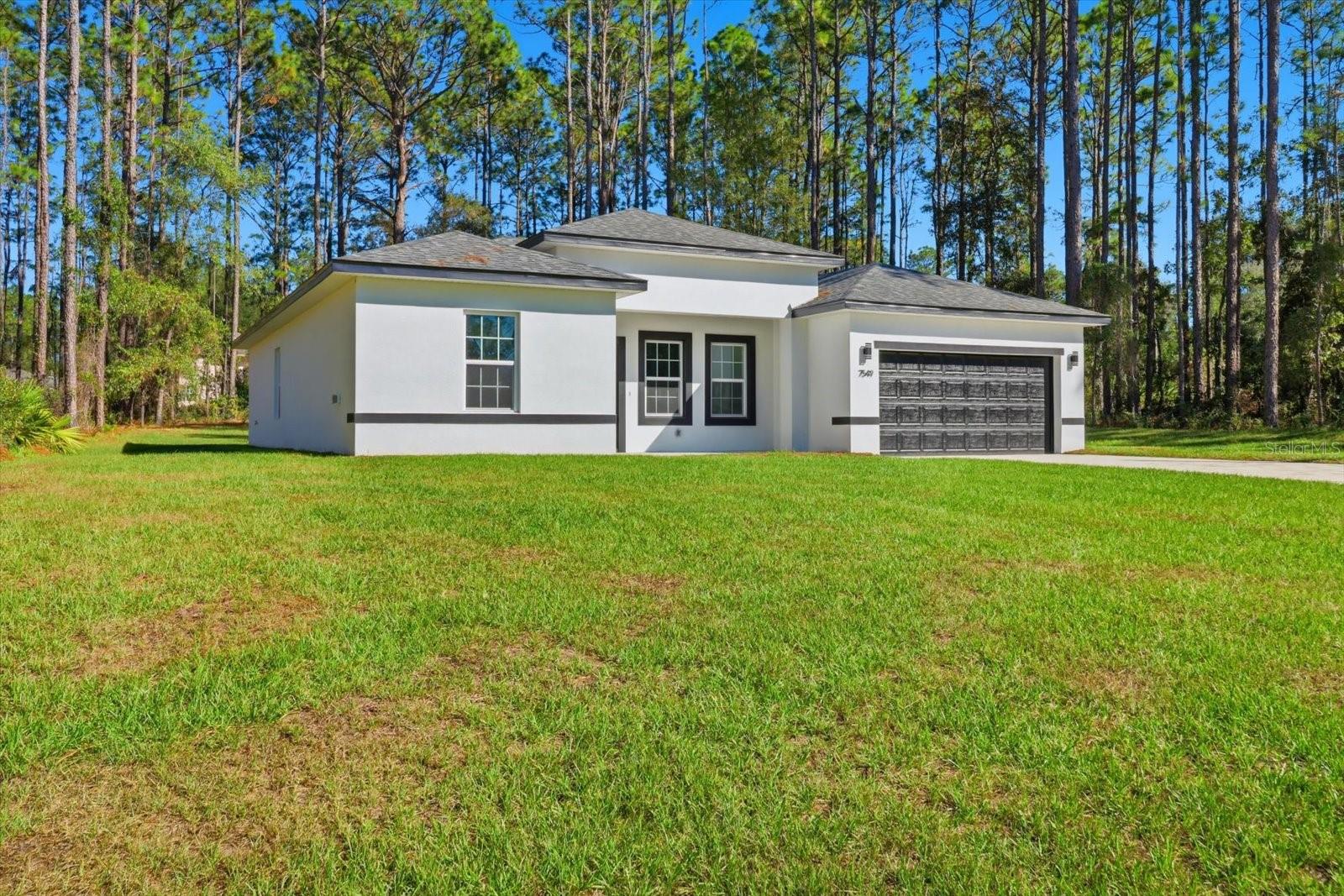 Listing photo id 0 for 7549 Santos Drive