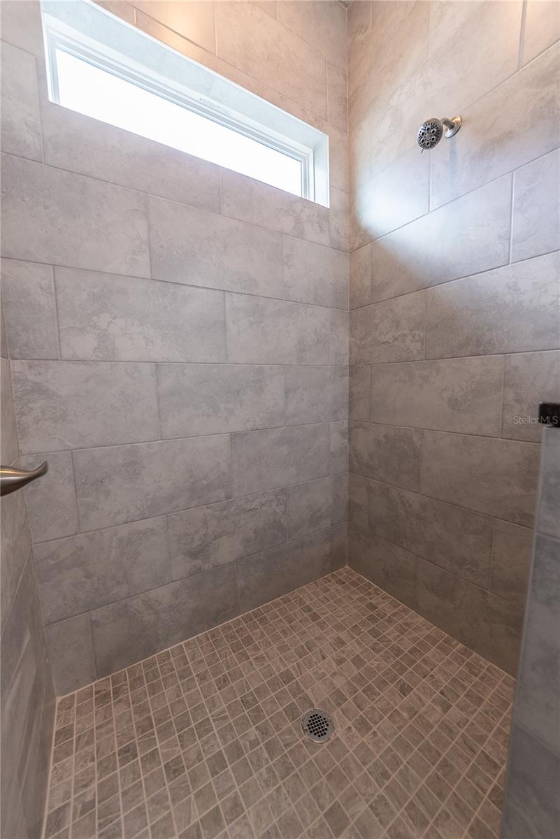 Image 12 of 22 For 4780 25th Loop