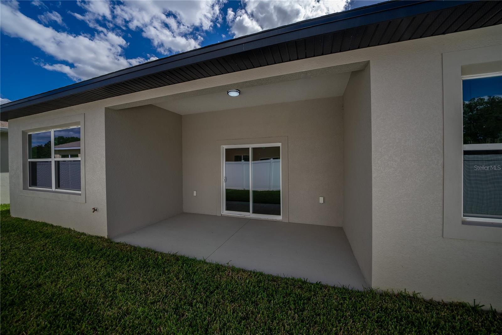 Image 17 of 22 For 4780 25th Loop