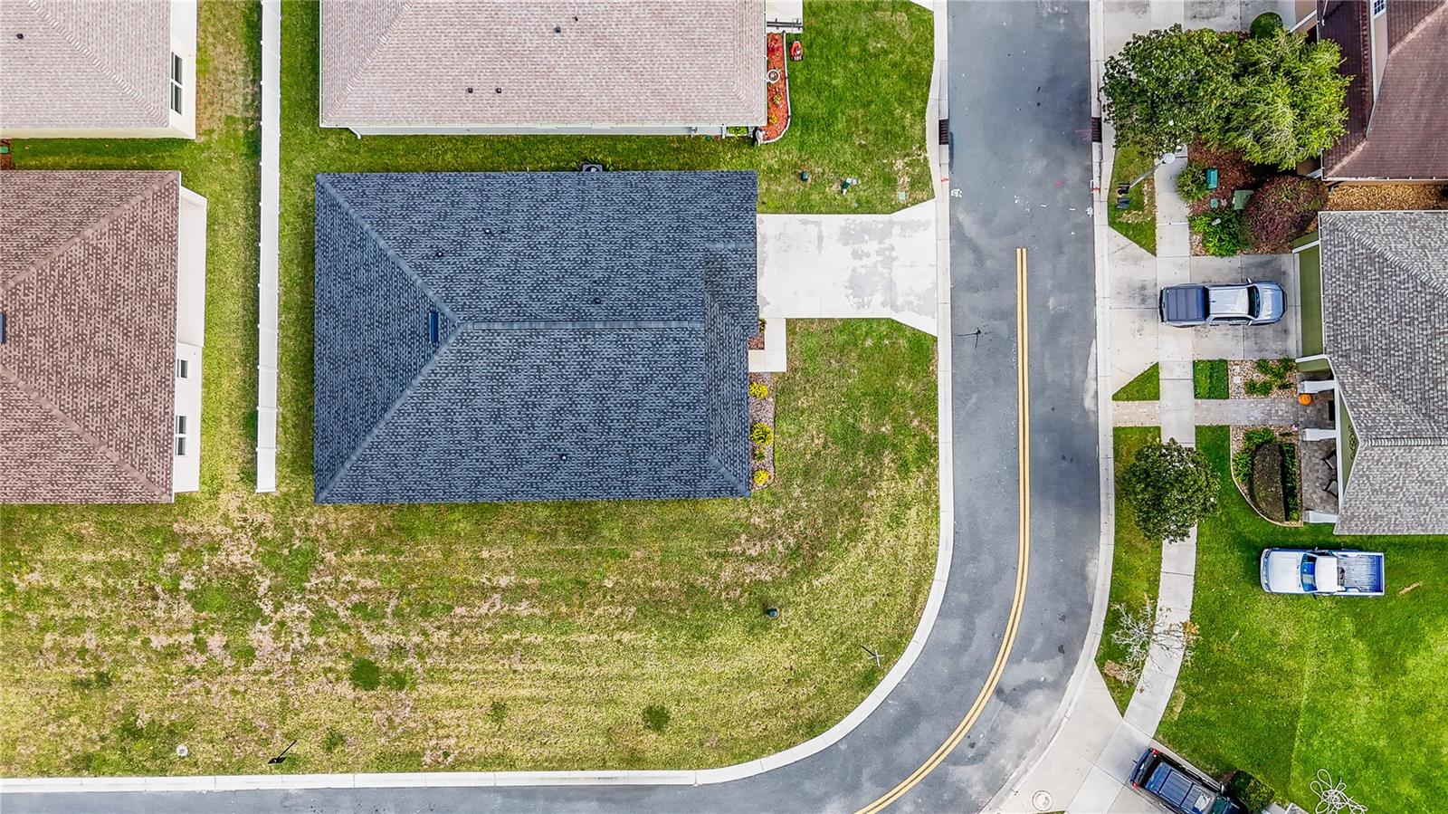 Image 19 of 22 For 4780 25th Loop