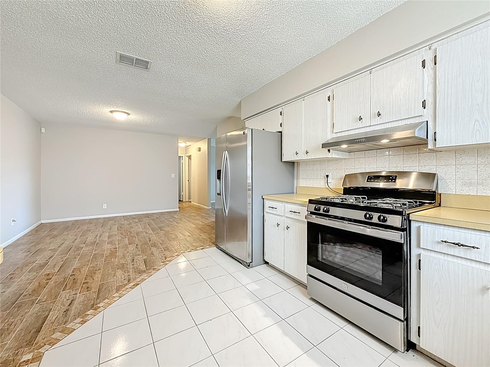 Image 16 of 39 For 2100 58th Street N