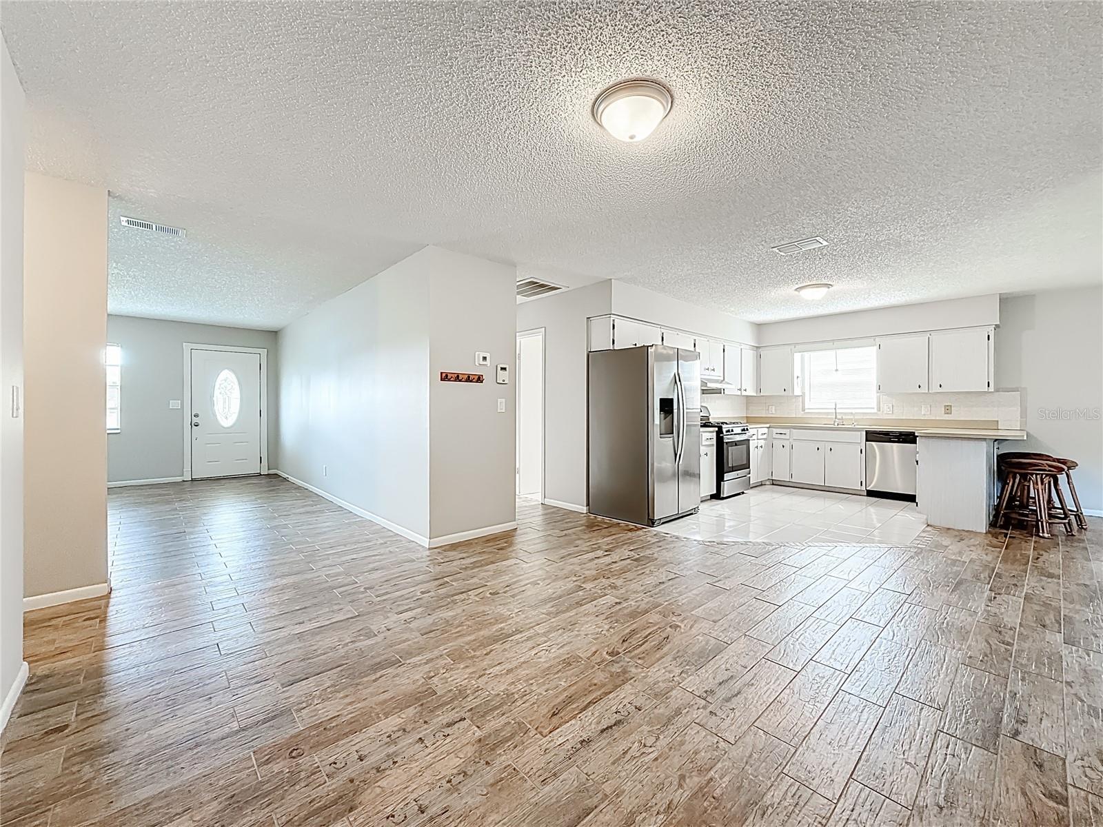 Image 4 of 39 For 2100 58th Street N