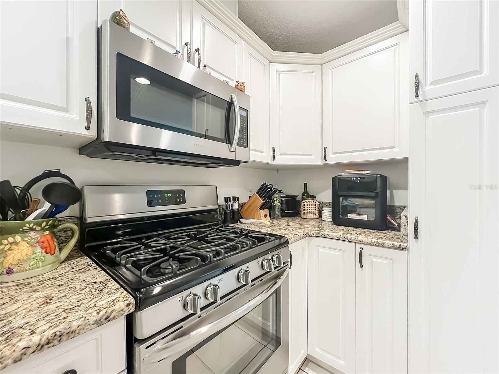 Image 15 of 93 For 11740 169th Avenue Road