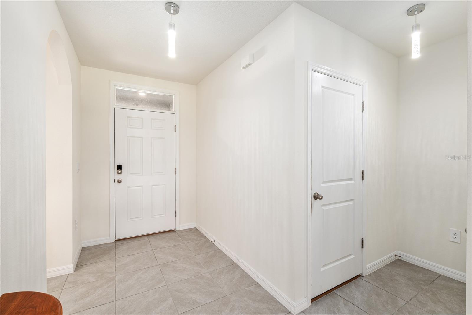 Image 11 of 84 For 141 Hickory Course Circle