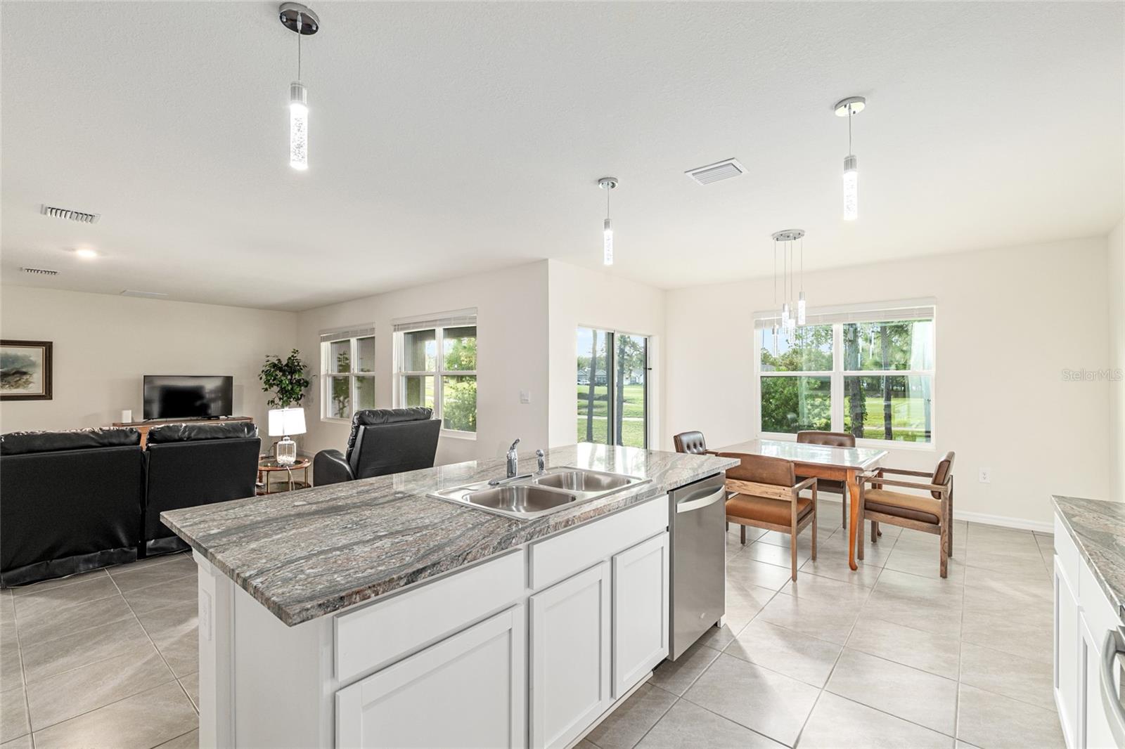 Image 25 of 84 For 141 Hickory Course Circle