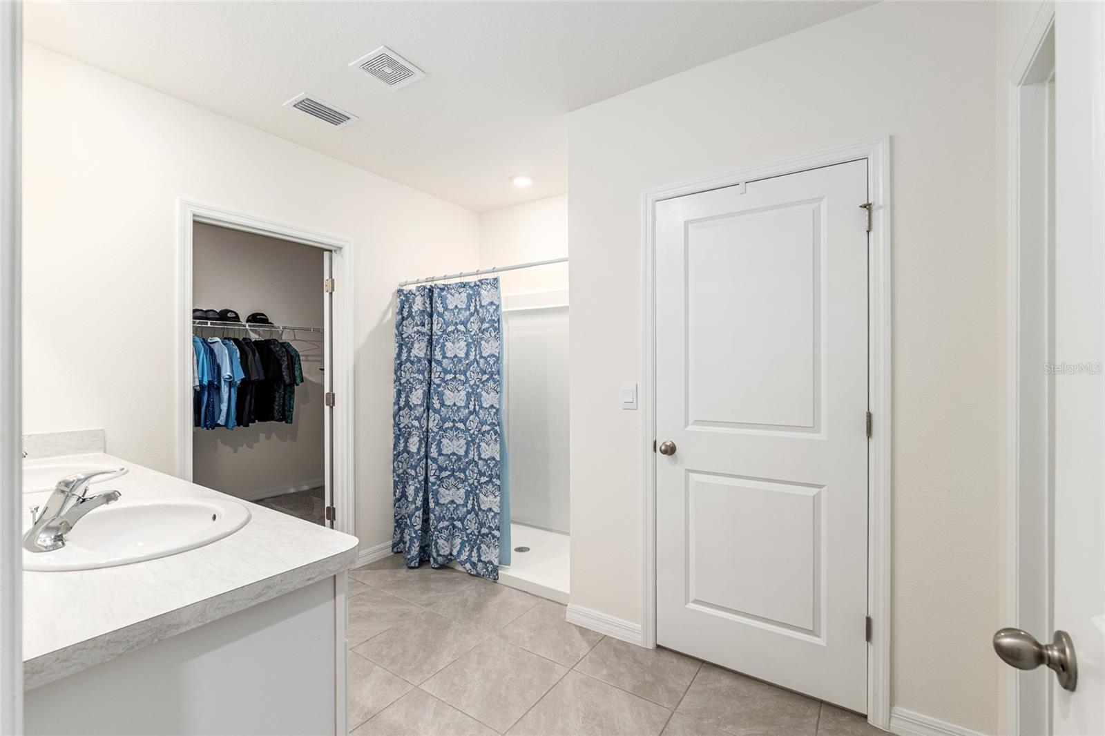 Image 36 of 84 For 141 Hickory Course Circle