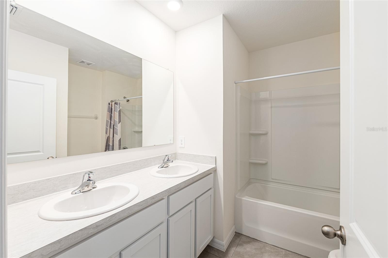 Image 51 of 84 For 141 Hickory Course Circle