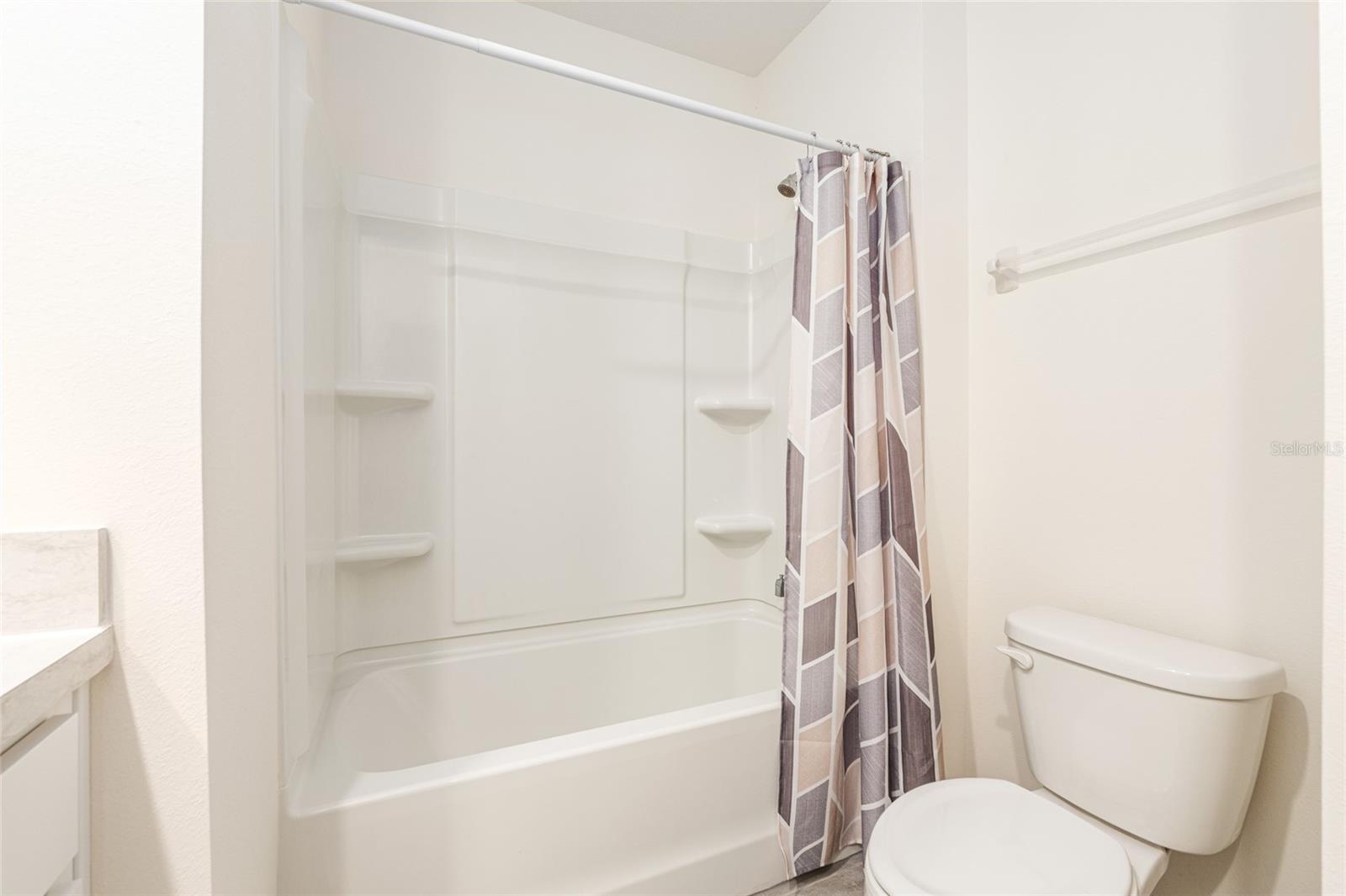 Image 52 of 84 For 141 Hickory Course Circle