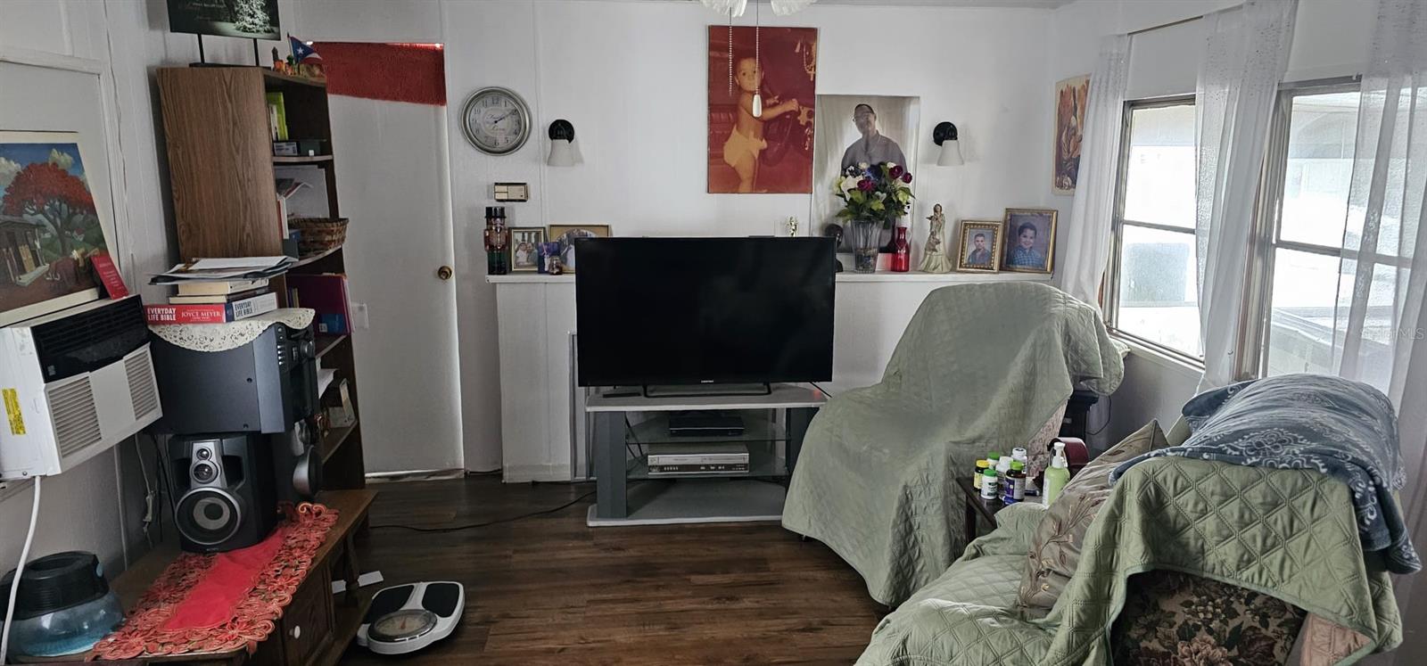 Image 6 of 12 For 59 Holly Drive