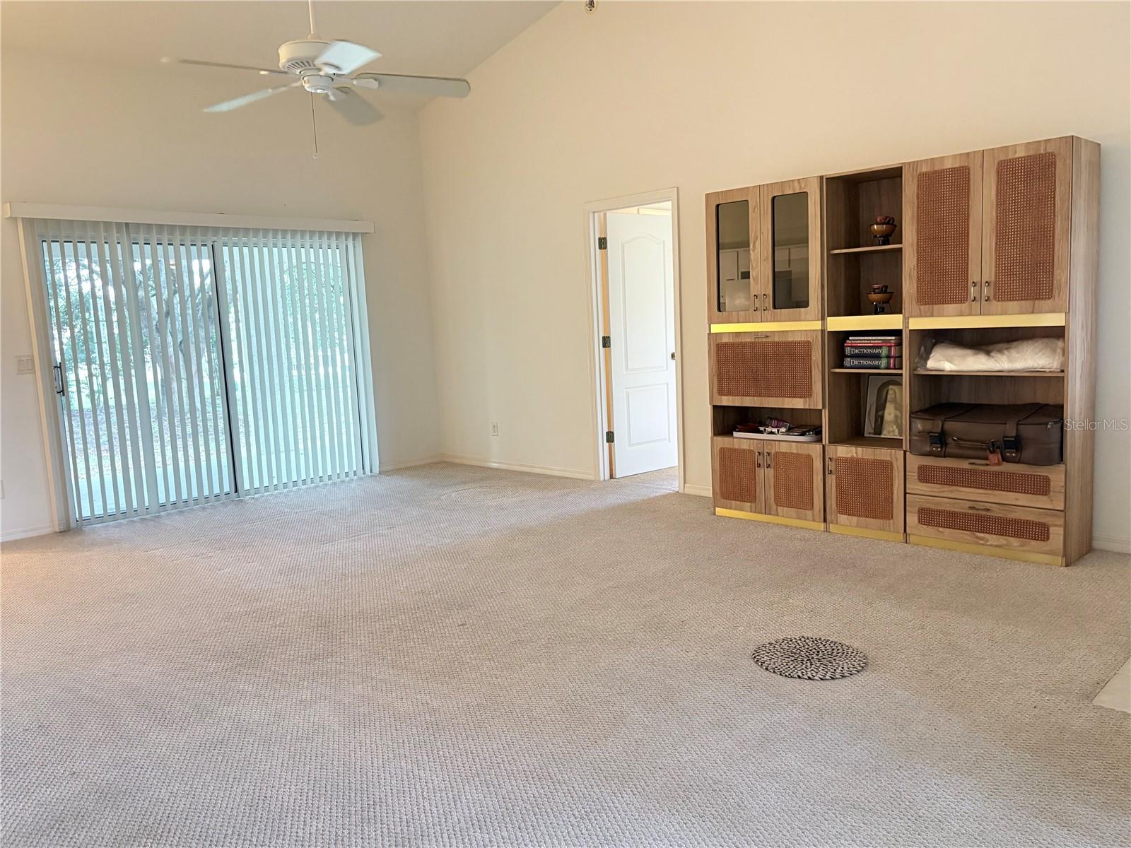 Image 12 of 33 For 3220 46th Court