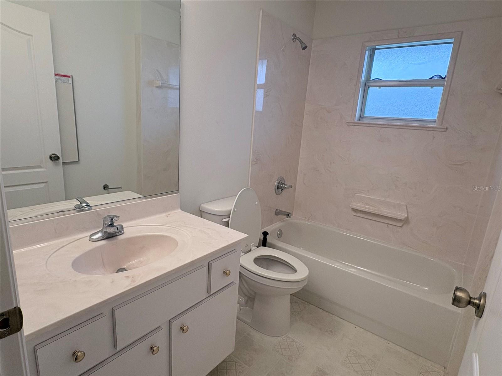 Image 13 of 33 For 3220 46th Court