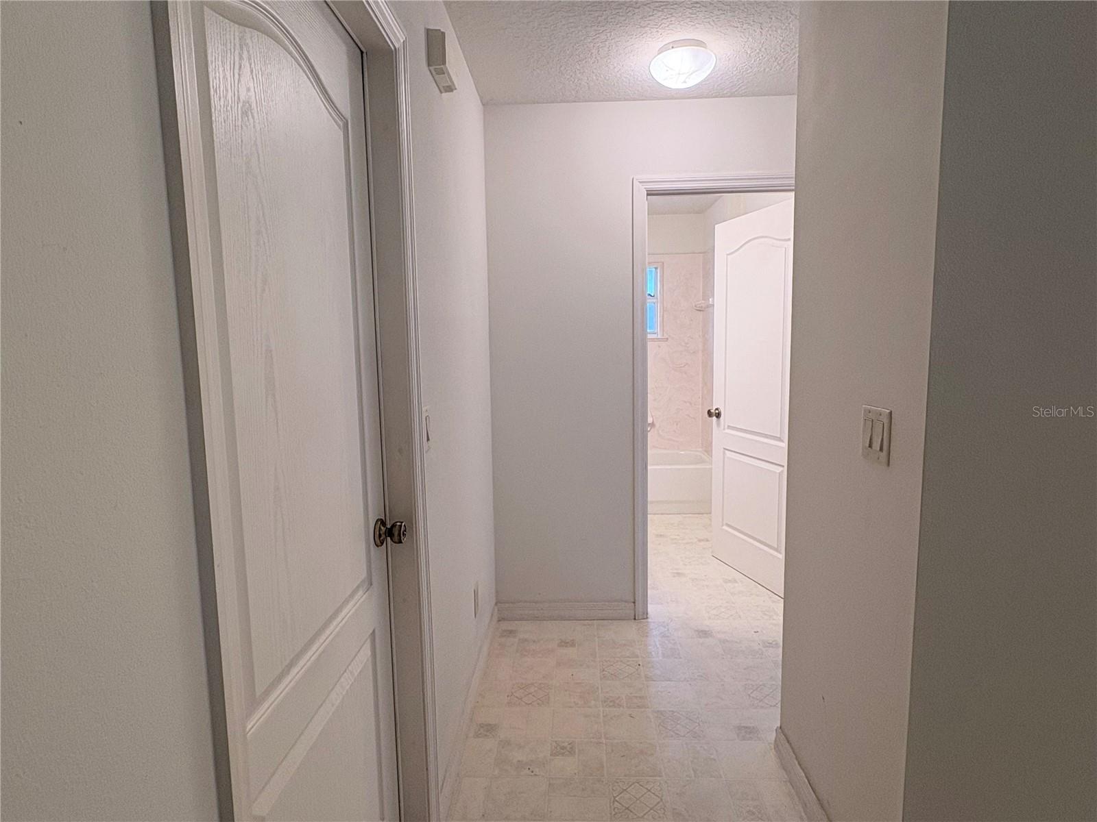 Image 19 of 33 For 3220 46th Court