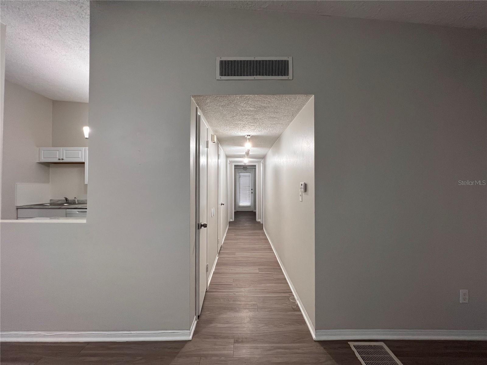 Image 26 of 35 For 535 Monterey Boulevard Ne