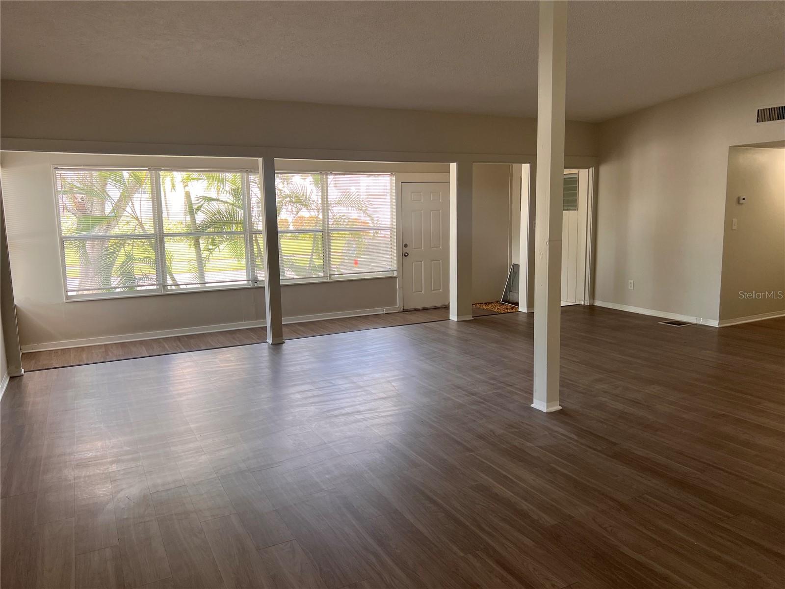 Image 4 of 35 For 535 Monterey Boulevard Ne