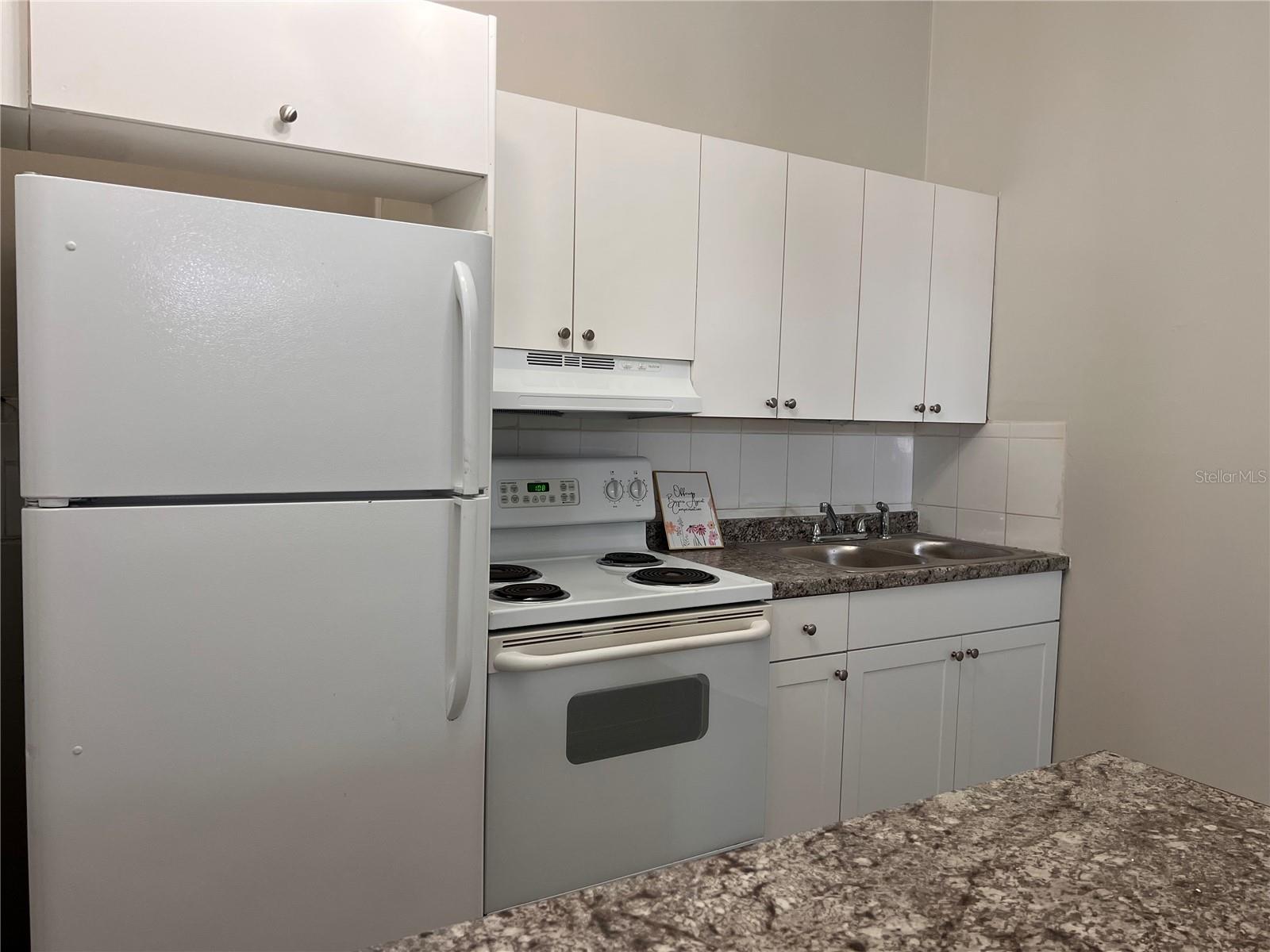 Image 7 of 35 For 535 Monterey Boulevard Ne