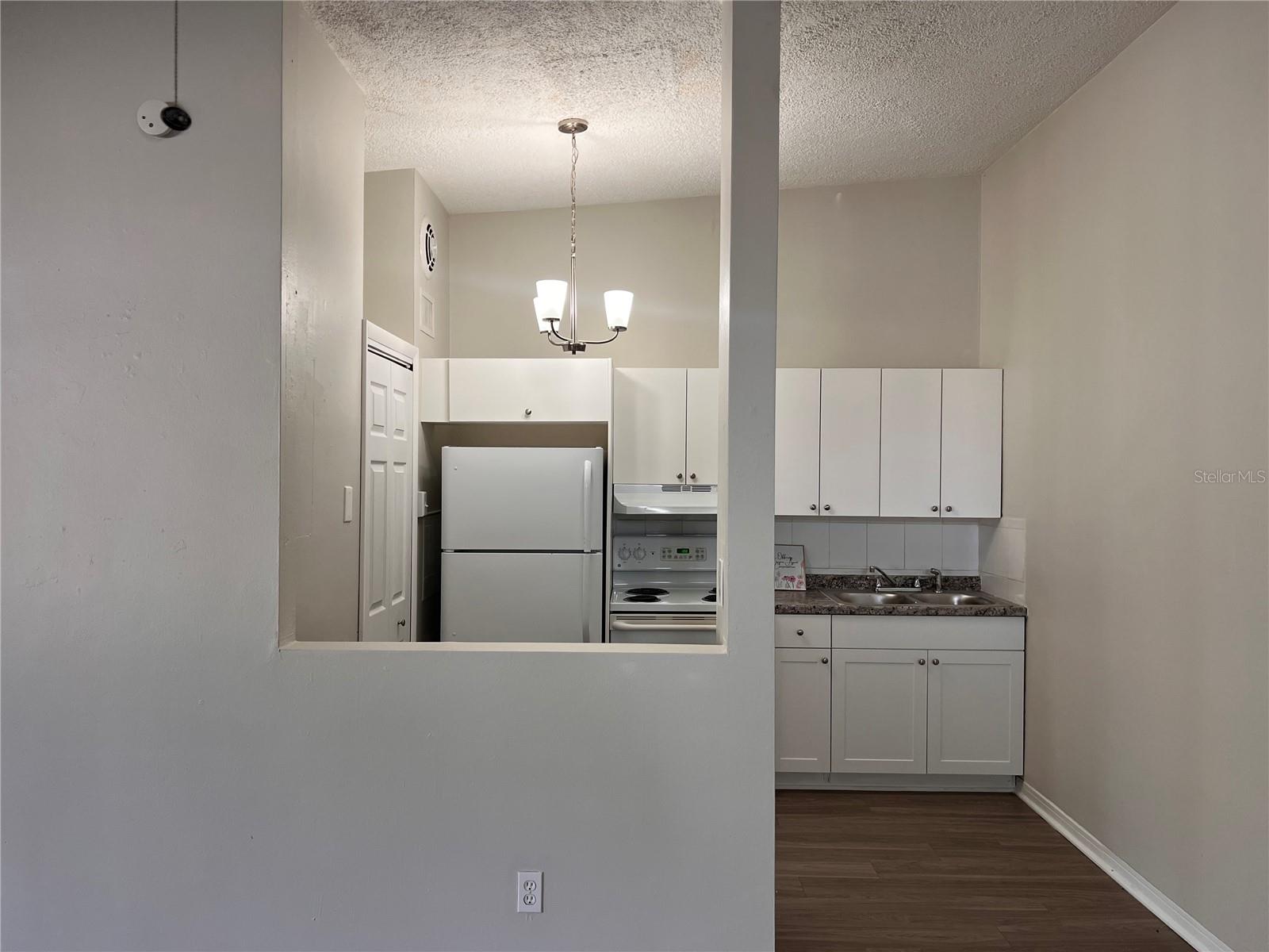 Image 8 of 35 For 535 Monterey Boulevard Ne