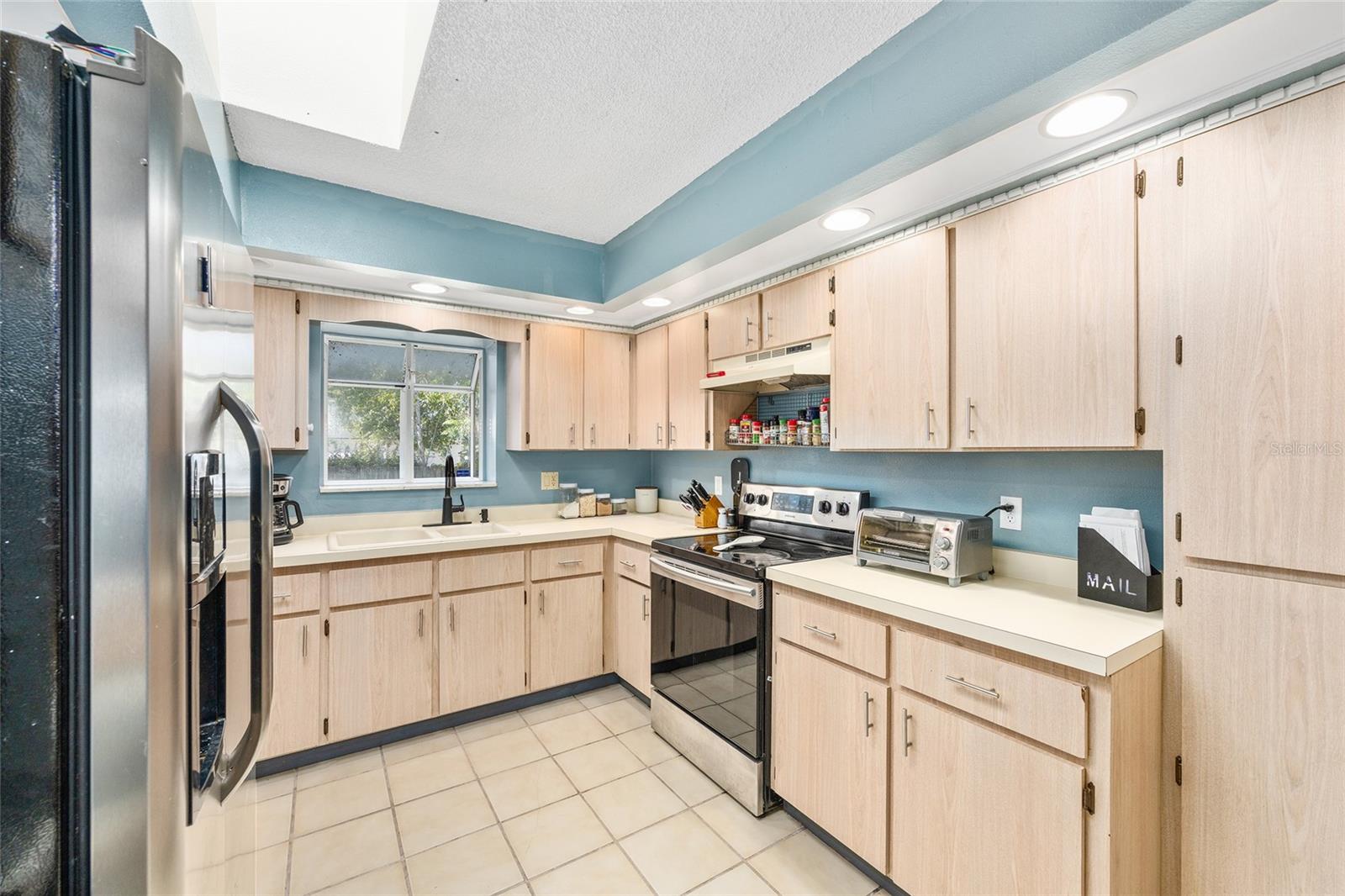 Image 11 of 34 For 13610 43rd Circle