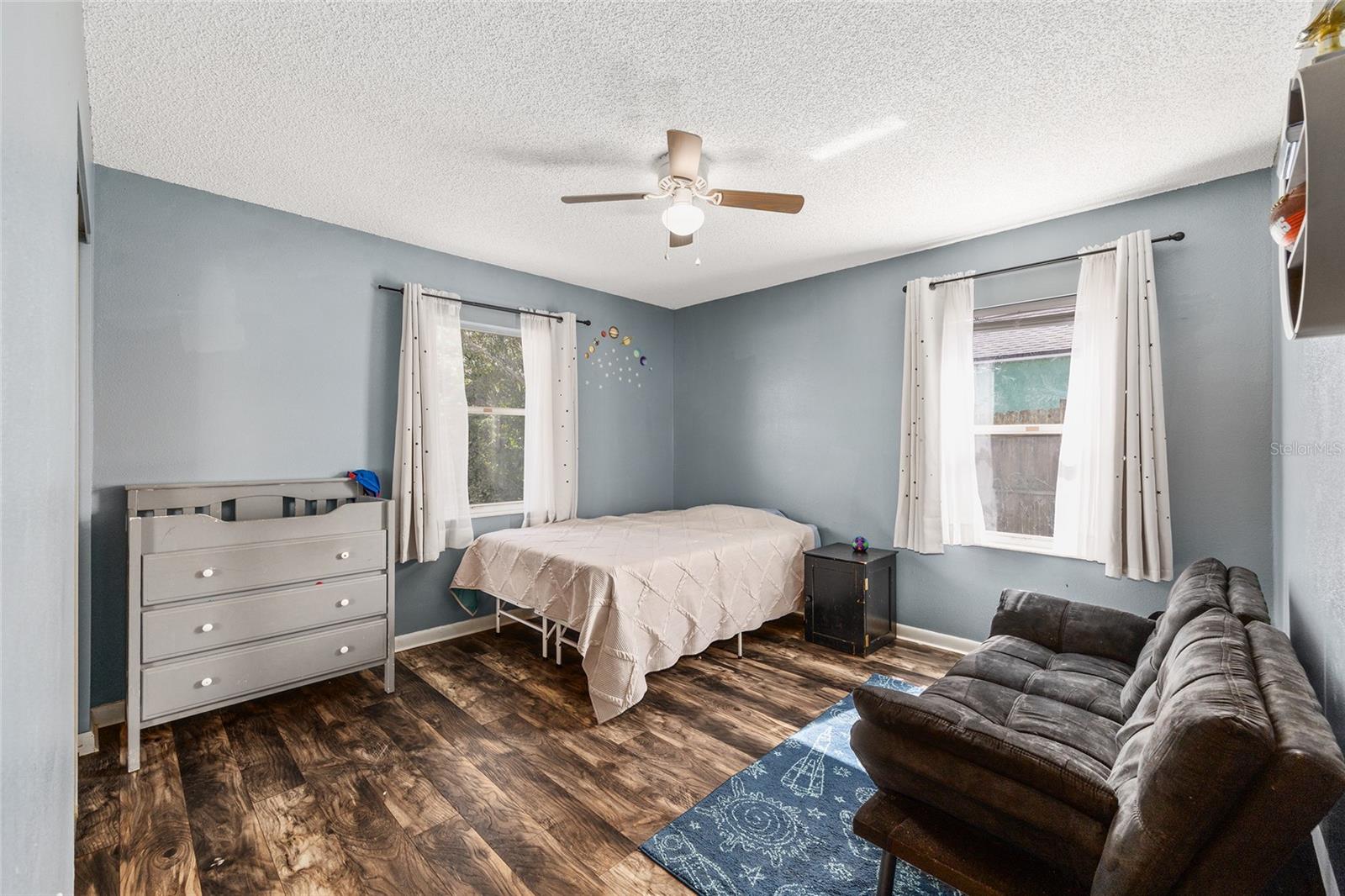 Image 19 of 34 For 13610 43rd Circle