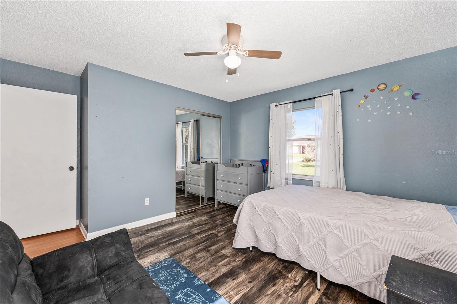 Image 20 of 34 For 13610 43rd Circle