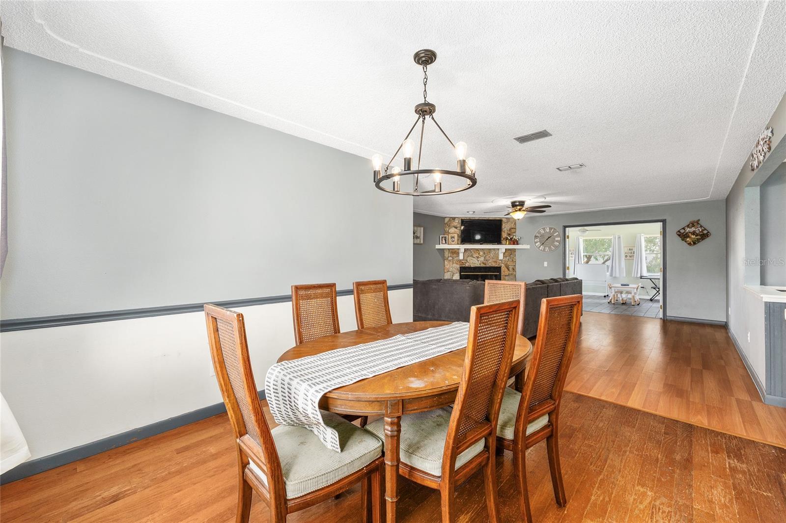 Image 9 of 34 For 13610 43rd Circle