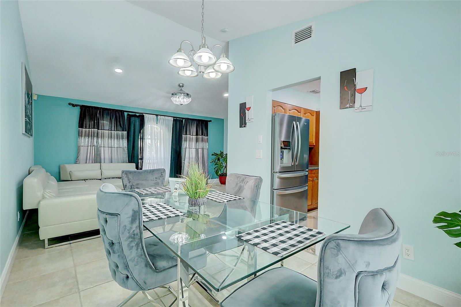 Image 10 of 47 For 238 Grove Avenue