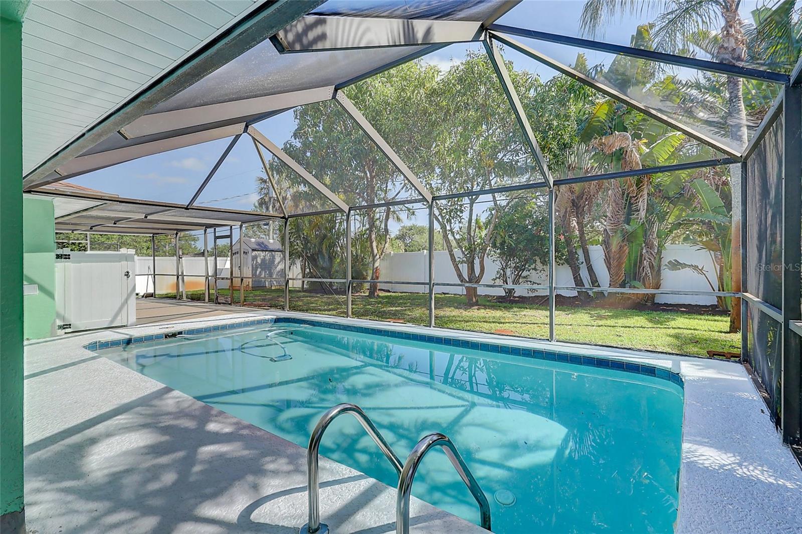 Image 34 of 47 For 238 Grove Avenue