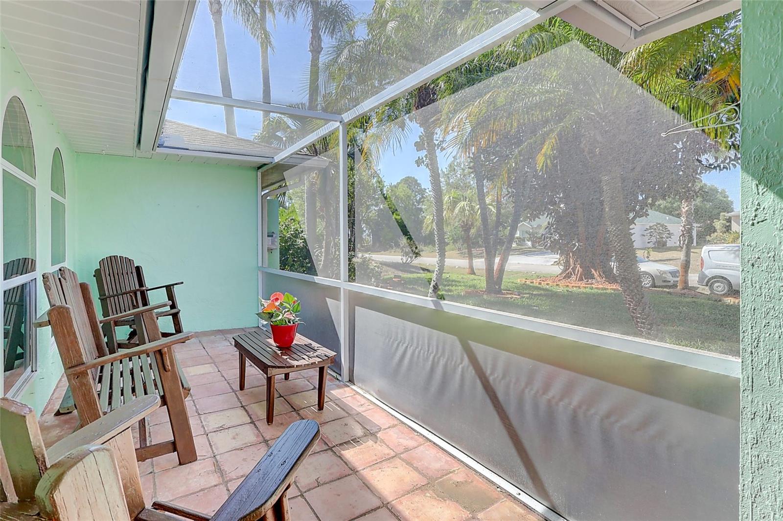 Image 43 of 47 For 238 Grove Avenue