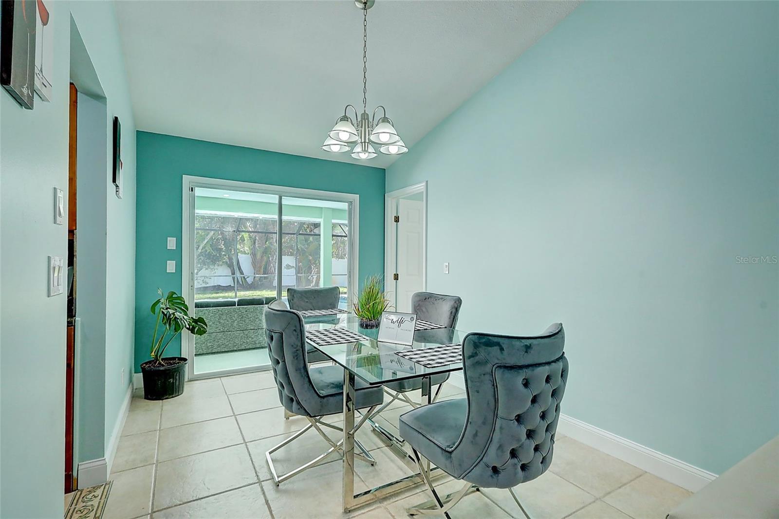 Image 8 of 47 For 238 Grove Avenue