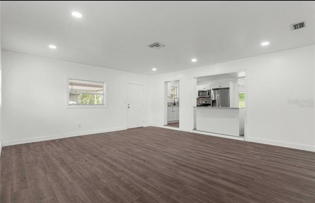 Image 12 of 39 For 46 Lake Court Loop