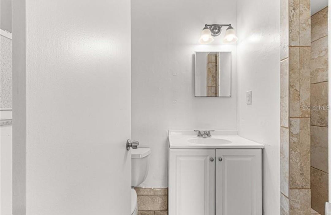 Image 31 of 39 For 46 Lake Court Loop