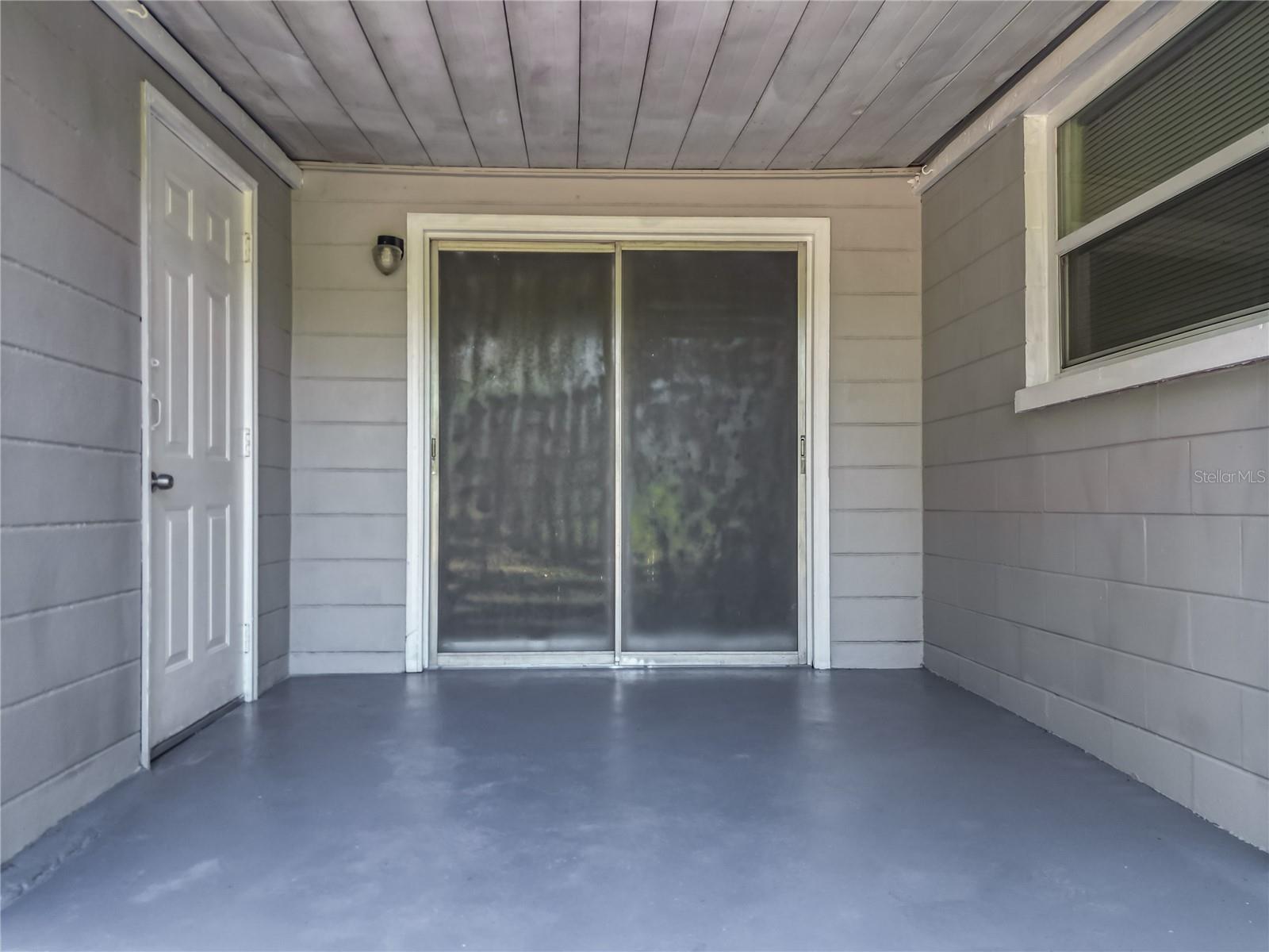 Image 36 of 39 For 46 Lake Court Loop