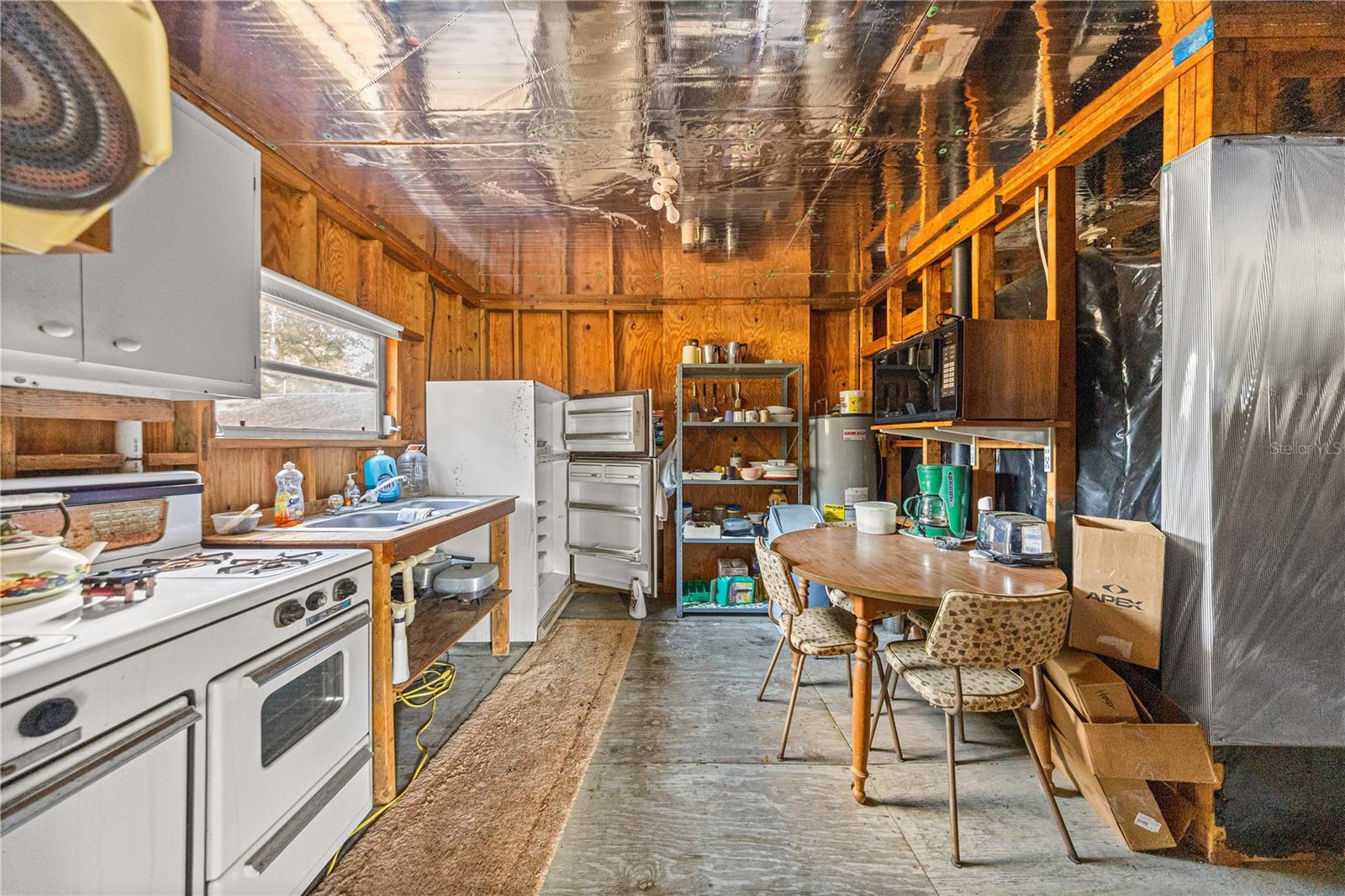 Image 12 of 24 For 20470 142nd Lane