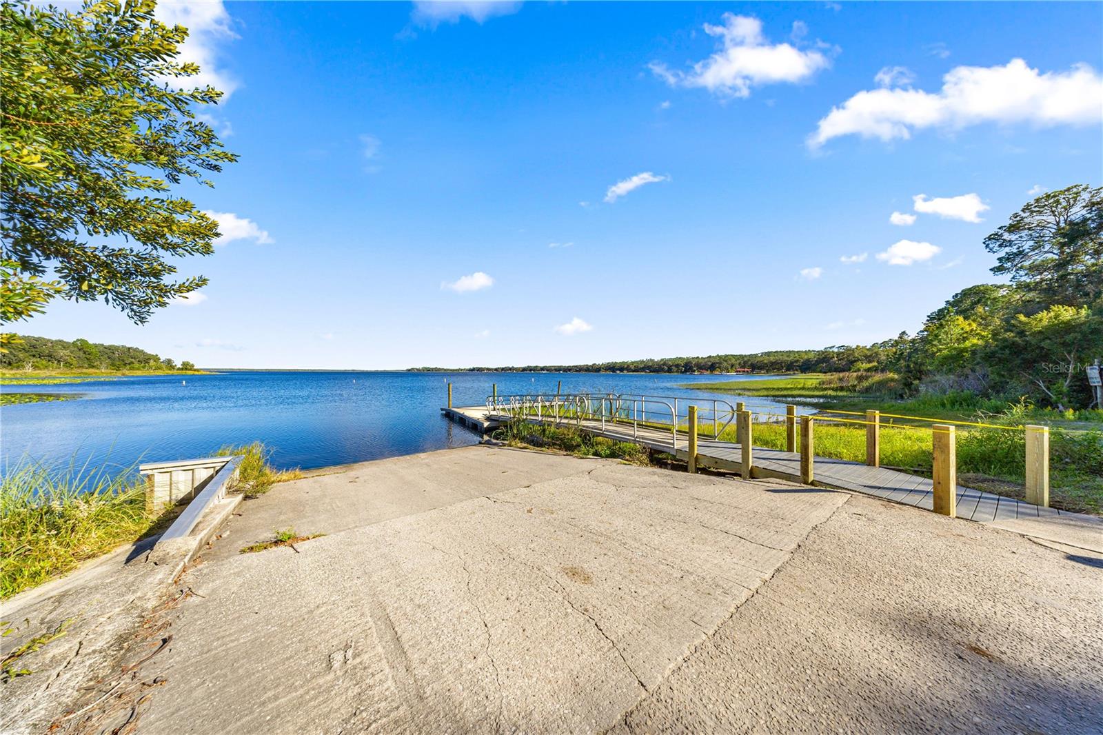 Image 4 of 24 For 20470 142nd Lane