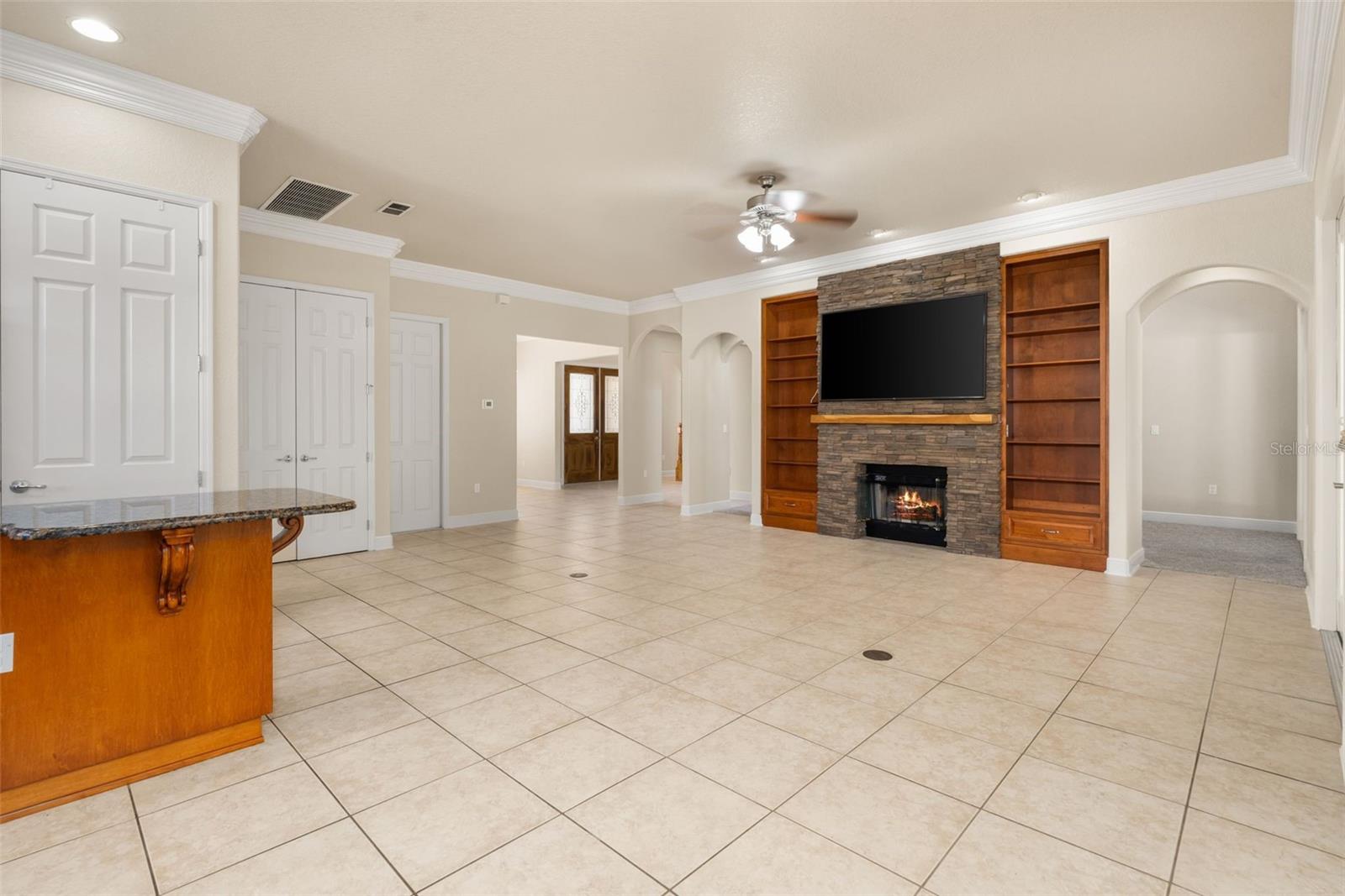 Image 11 of 40 For 3950 39th Circle