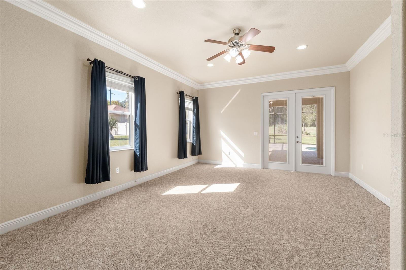 Image 19 of 40 For 3950 39th Circle