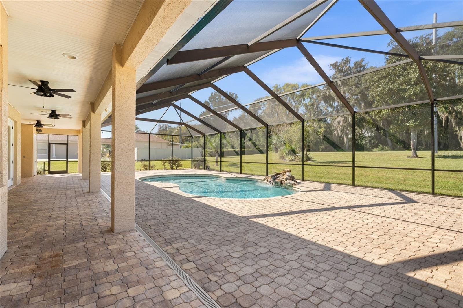 Image 34 of 40 For 3950 39th Circle