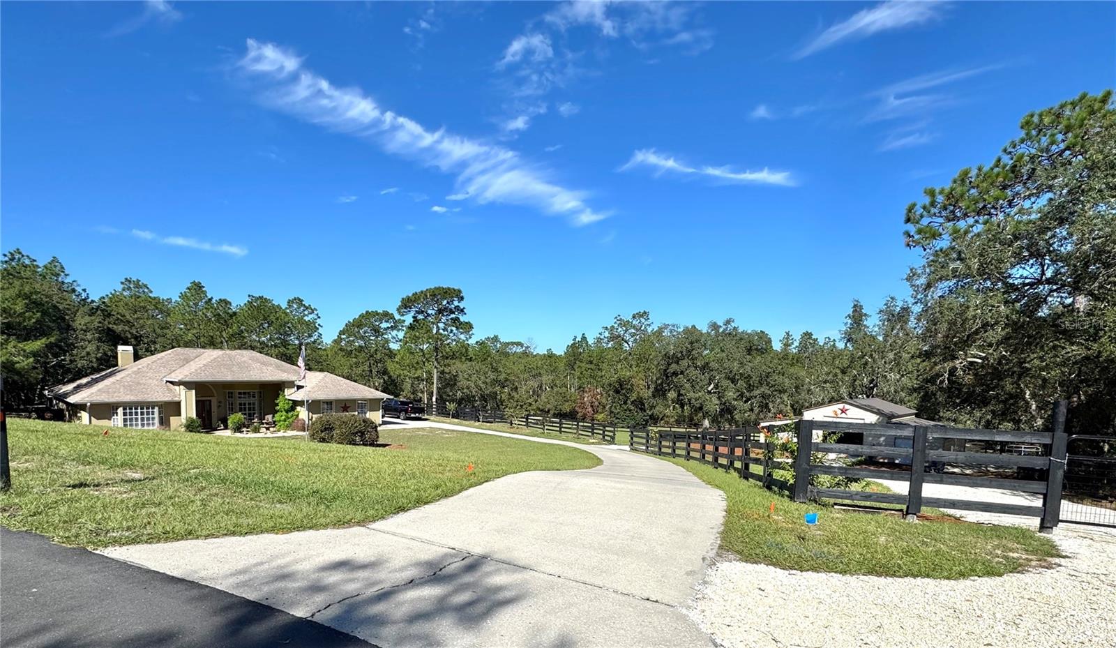 Image 32 of 41 For 4577 Tomahawk Drive