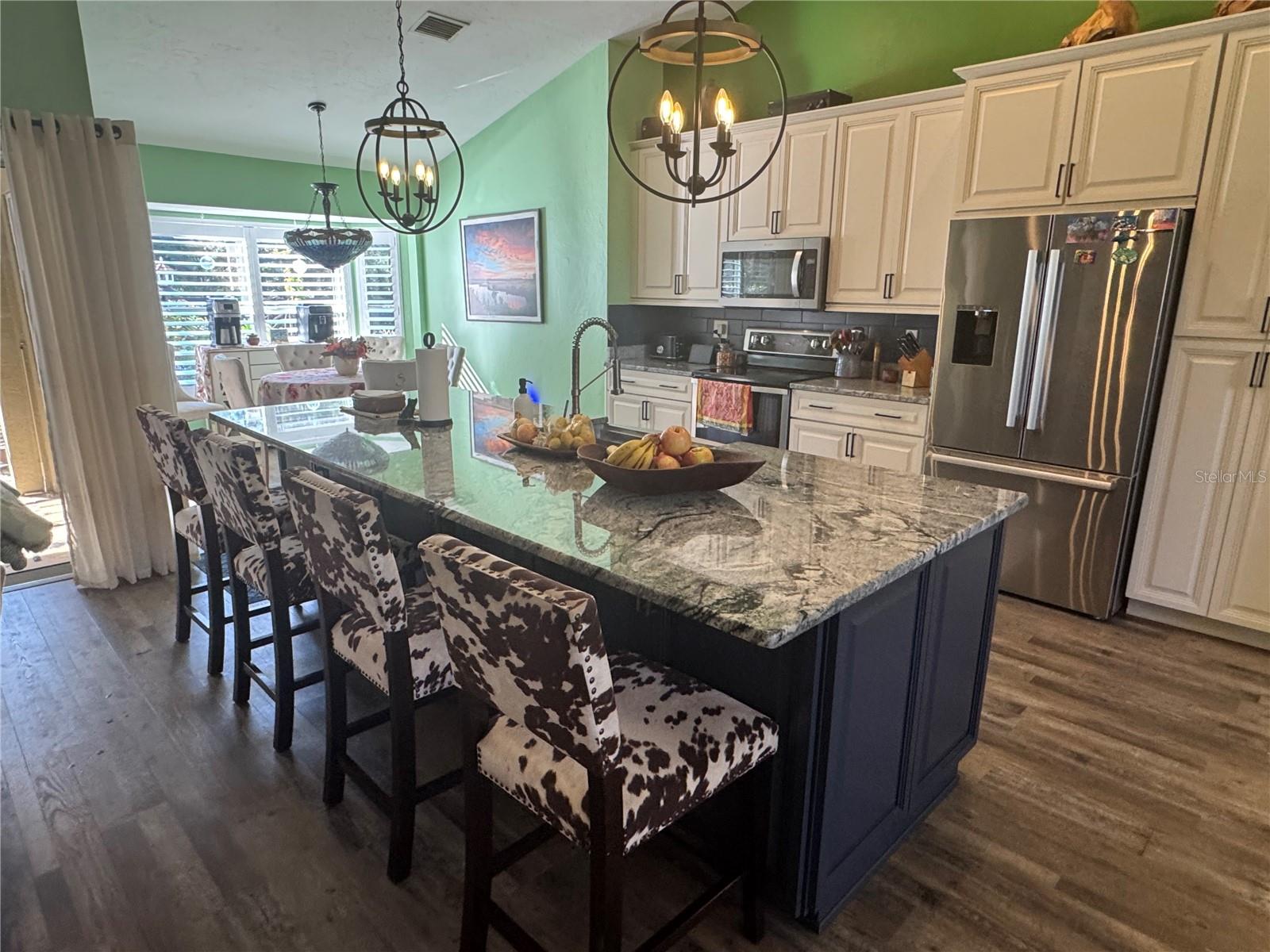 Image 6 of 41 For 4577 Tomahawk Drive