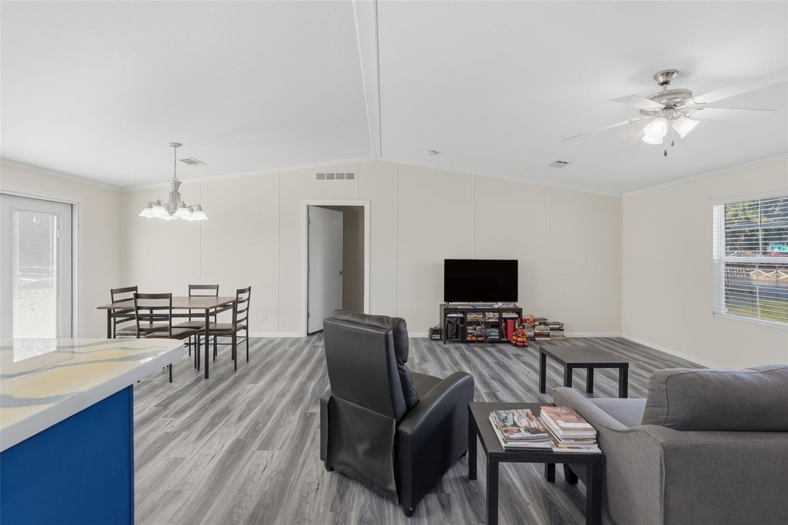 Image 8 of 35 For 14396 Montevista Road