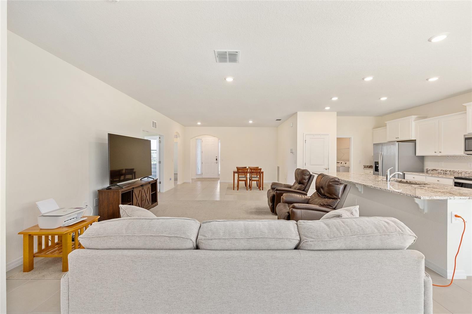 Image 10 of 44 For 6239 93rd Loop