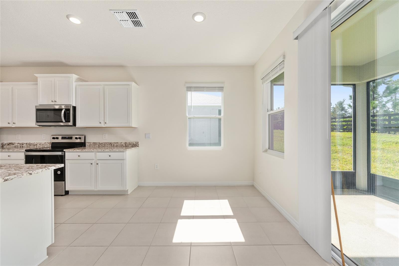 Image 12 of 44 For 6239 93rd Loop