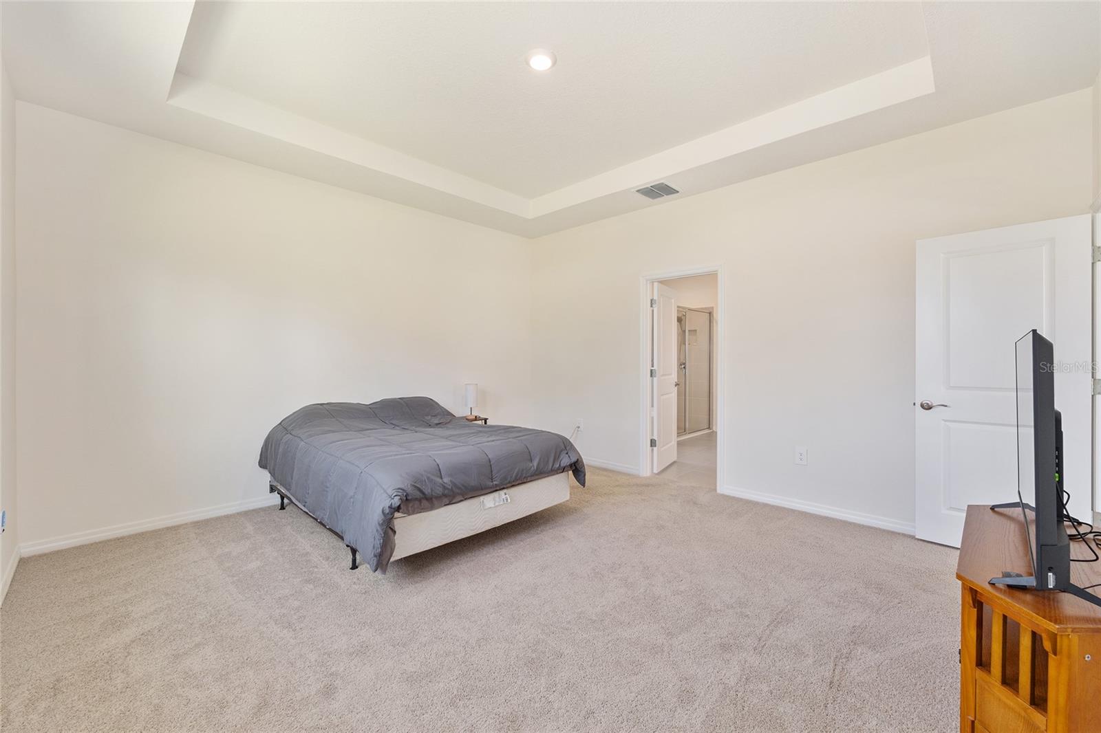 Image 20 of 44 For 6239 93rd Loop