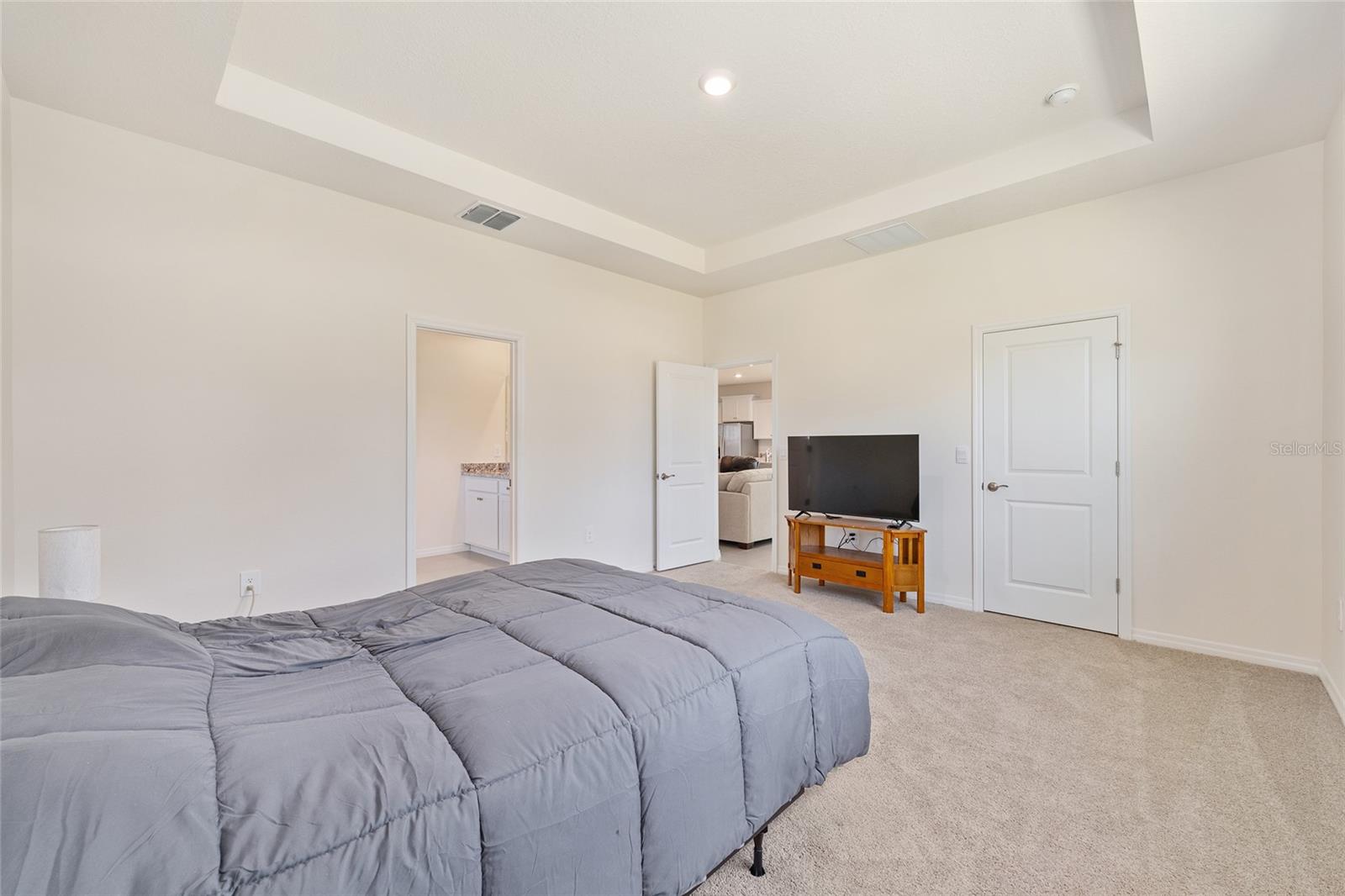 Image 21 of 44 For 6239 93rd Loop