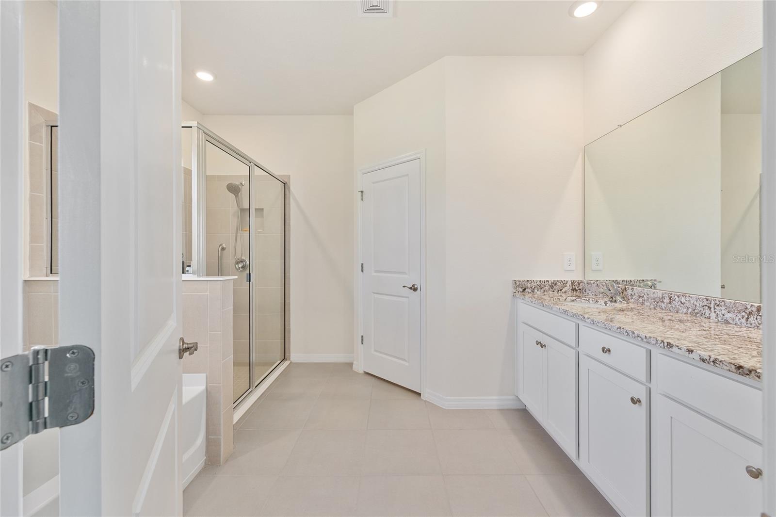 Image 22 of 44 For 6239 93rd Loop