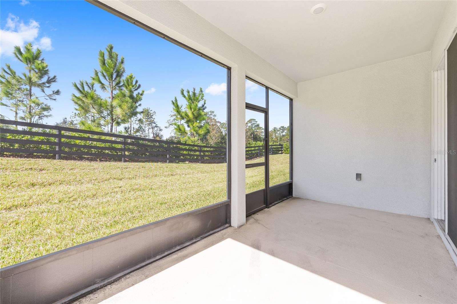 Image 33 of 44 For 6239 93rd Loop