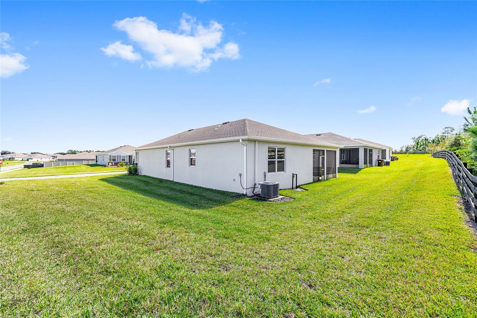 Image 38 of 44 For 6239 93rd Loop